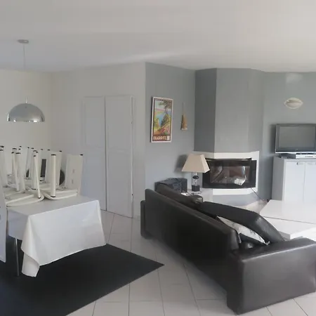Baine 8p Villa